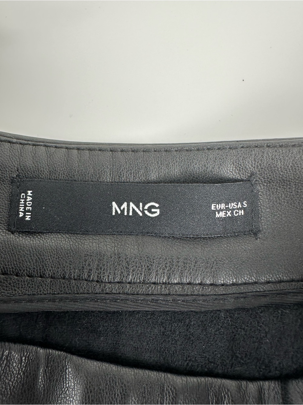 Mango MNG Black Pleated Faux Leather Mini Skirt Size S / US 5 - Picture 9 of 16